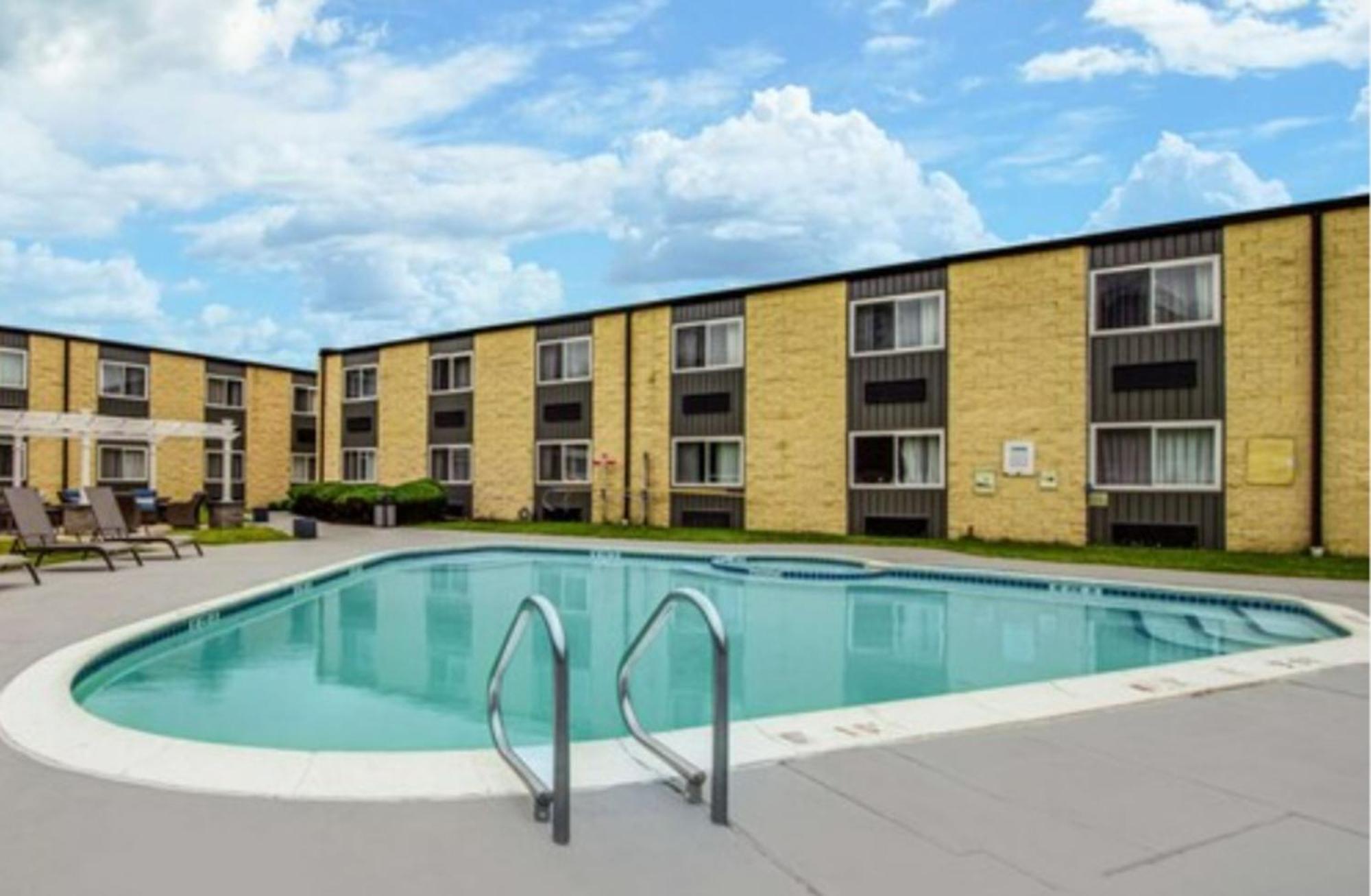 Surestay Plus Hotel By Best Western Mcguire Afb Jackson Cookstown Zewnętrze zdjęcie
